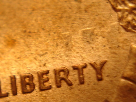 1999-Lincoln-Memorial-Cent--Markings/Lines-Above-Liberty